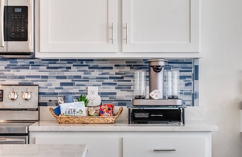 Silver Sands House | Private Heated Pool 3 Blocks to Beach Beach Chairs & Gear 2 Coffee Bars