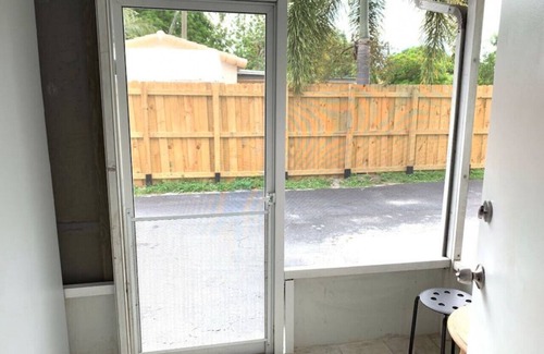 Little Ranches Apartment | Private Hollywood Apt Close To Beach & Hard Rock