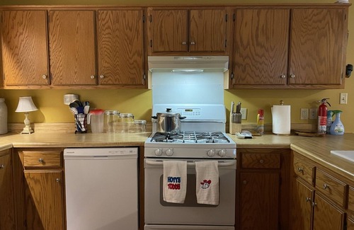 Pope House | Private home 35 minutes from OleMiss Oxford-sleeps 1-16. Quiet getaway