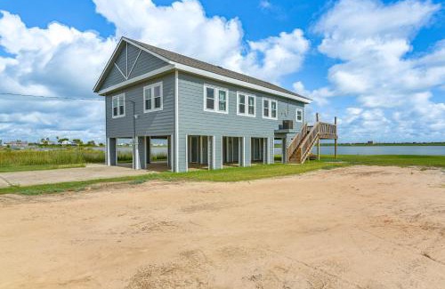 Hitchcock House | Private Home on Lagoon with Views in Hitchcock!