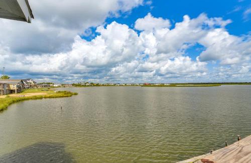 Hitchcock House | Private Home on Lagoon with Views in Hitchcock!