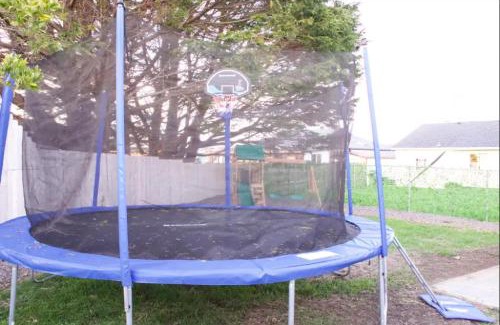 Crescent City House | Private Home - Playground, Jumping Mat, BBQ, Darts, Firepit, Gazebo, 4 Smart TVs, White Cotton Bedding, - The Redwood Cul-De Sac Beach Retreat