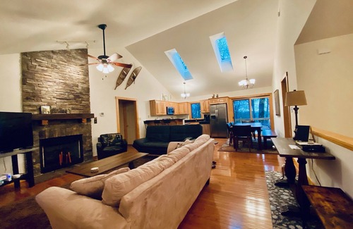 Chestnut Springs House | Private home tucked in the woods