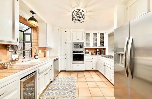 Tehachapi House | Private Home with Million Dollar Views!