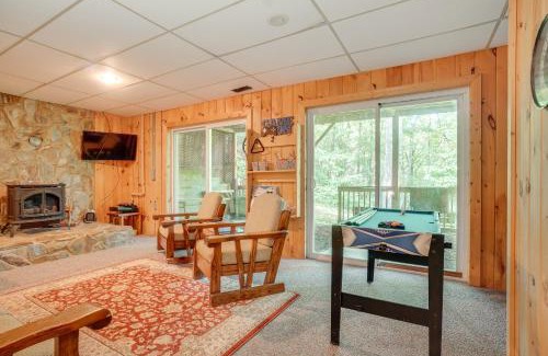 Cleveland House | Private Hot Tub and Game Room Cleveland Getaway