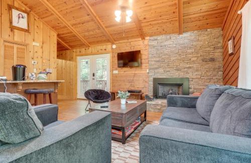 Cleveland House | Private Hot Tub and Game Room Cleveland Getaway