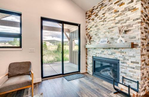 Grand Elk Ranch House | Private Hot Tub and Patio Granby Mtn Retreat!