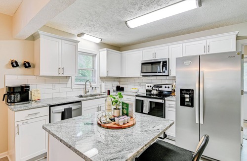 Terry Sanford Cottage | Private Hot Tub & Cold Plunge: Fayetteville Gem!