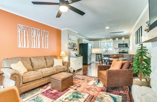 Michaywe House | Private Hot Tub & Deck: Gaylord Family Home!