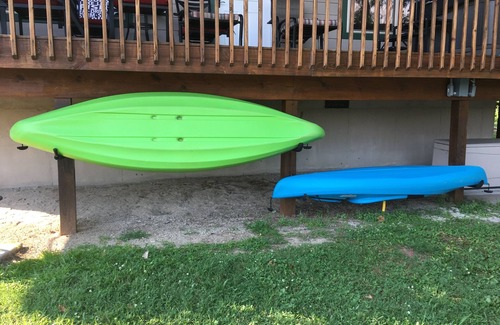 Branson Cabin | Private Hot Tub! Kayaks. Serene Lakefront. Pool.