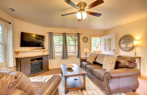 Cherokee House | Private Hot Tub Tuckasegee River Couples Escape