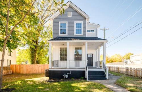 Mosby House | Private House in Heart of Historic Barton Heights!