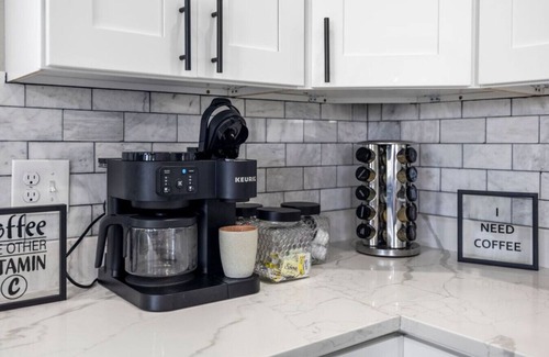Mosby House | Private House in Heart of Historic Barton Heights!