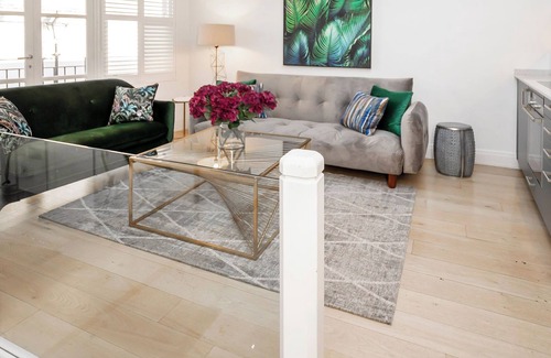 Kensington House | PRIVATE HOUSE in the hart of London Kensington. Walk to the V&A or Royal Albert