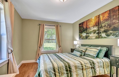 Boothbay House | Private House in wooded area in Boothbay Center