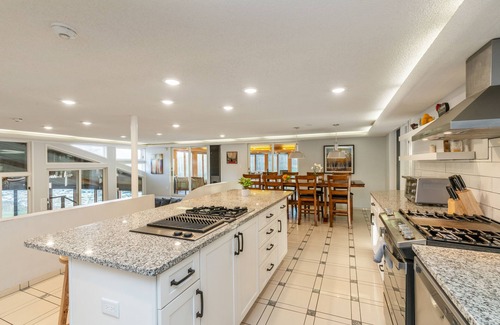 Narrowsburg House | Private Indoor Pool - Hot Tub - 2 Fishing Ponds - 33 Acres