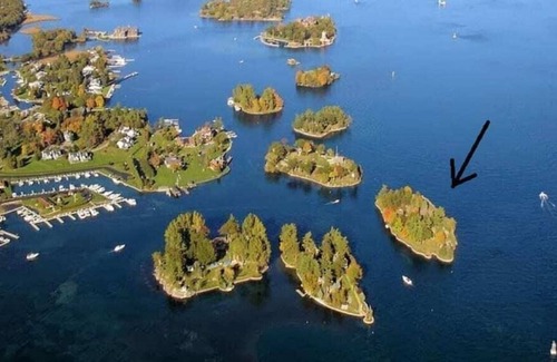 Wellesley Island House | PRIVATE ISLAND, VIEWS, SAUNA, SPA, HOME THEATER