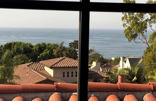 Country Club Cottage | Private La Jolla Casita Escape