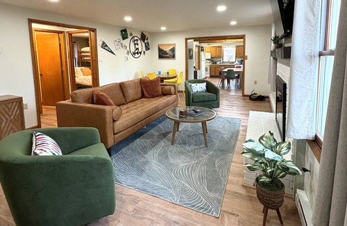 Gaylord House | Private Lake Front, Fire Pit, Grill, Backyard