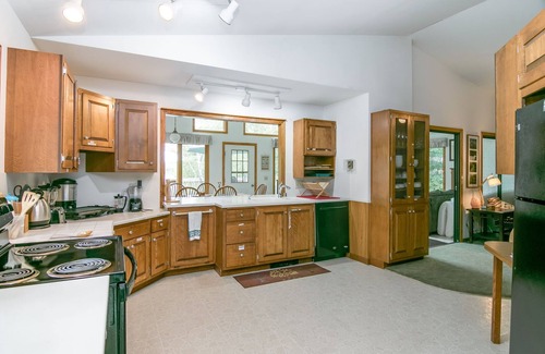 Wautoma House | Private lakeside retreat, swim, boat, fish! Perfect for family events