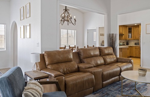 Bullhead City House | PRIVATE Launch & Beach, 3 Bd, 2 Ba - "The Bullhead Boho"