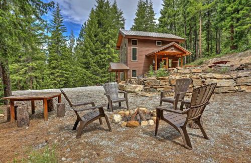 Leavenworth House | Private Leavenworth Cabin with Mtn Views and Fire Pit