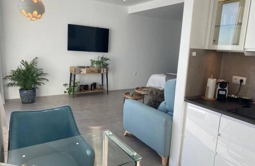 La Asomada Apartment | private loft-sea views-Jacuzzi