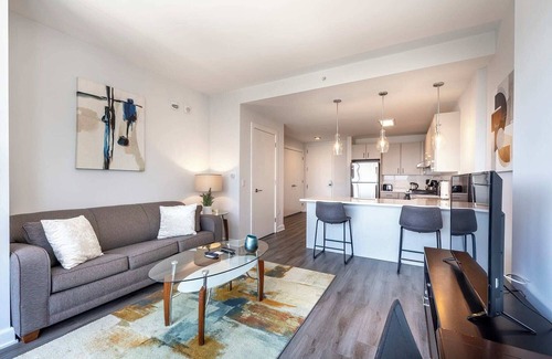 Downtown Apartment | Private Luxury Apt with Gym