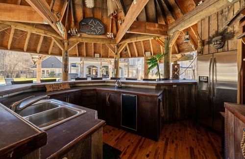 McDonald House | Private luxury home McDonald TN pool, hot tub, bar, volleyball, fitness, game rm