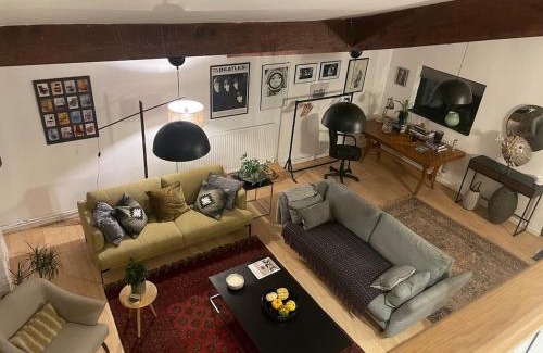 Trafford Apartment | Private Luxury Open-Plan Barn Conversion