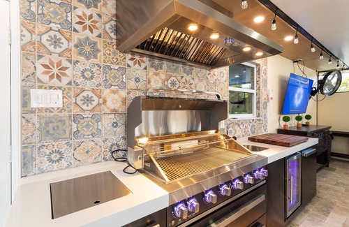 Boynton Beach House | Private Luxury Pool & Spa Retreat – Great Location