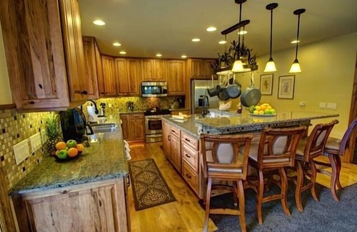 Estes Park House | Private Luxury Rocky Mountain Estate “The Lodge” Phenomenal BIG Mountain Views