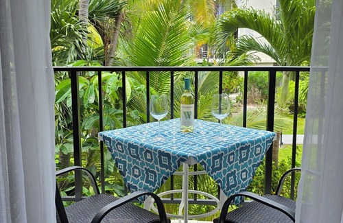 Williams Town Condo | Private Modern Beachfront Condo in the Bahamas