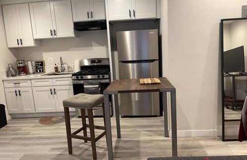 North Hollywood House | Private NOHO West, 2 bedroom Guest House with outdoor lounge area.