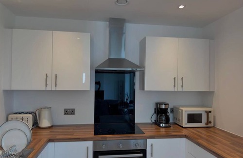 Salford Apartment | Private Oasis in Manchester
