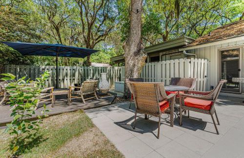 Lawton Woods House | Private Oasis with Pool - Pet Friendly - Fully Fenced Yard - 3 Pender Lane