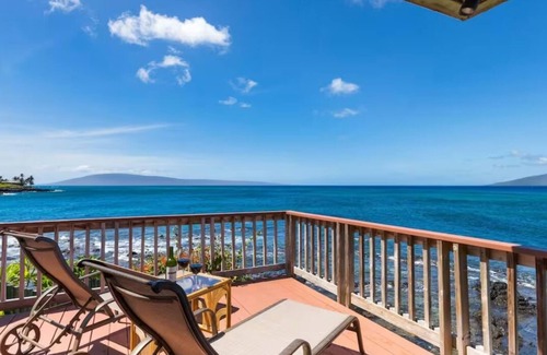 Napili Villa | PRIVATE OCEAN FRONT ESTATE ON TURTLE COVE, NAPILI. nMOST SPECTACULAR LOCATIONn