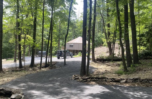 Mount Marion House | Private off grid yurt