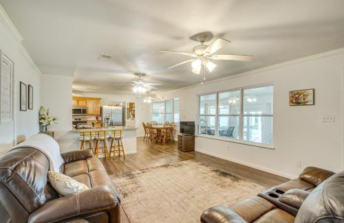 Florida Panhandle House | Private Patio and Hot Tub Bayside Home in Pace!