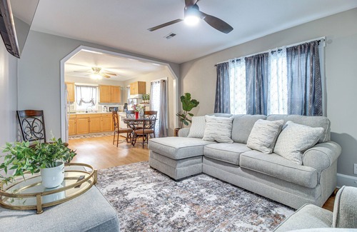 Wilmington Apartment | Private Patio: Cargo District, Dtwn Wilmington Apt