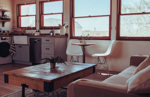 Joshua Tree House | Private, peaceful cabin in North Joshua Tree With Hot Tub