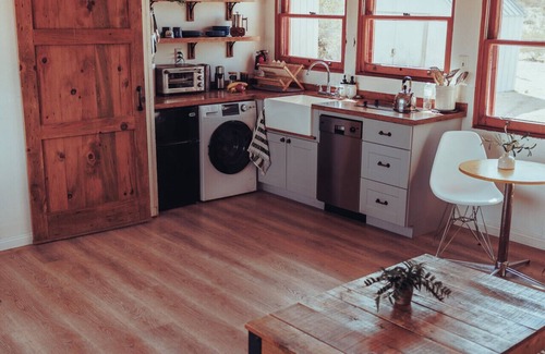 Joshua Tree House | Private, peaceful cabin in North Joshua Tree With Hot Tub