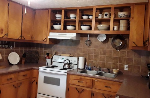 Dahlonega Cottage | Private, Peaceful Cottage on the Chestatee River and Dahlonega Plateau