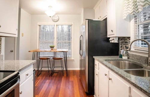 Durham House | Private - Pet Friendly - 3bd Home in South Durham