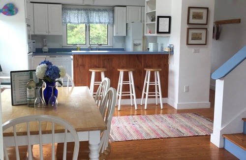 Quidnet Cottage | Private, pet friendly comfortable and clean family cottage