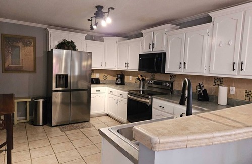 Olive Branch House | Private Pool-6 BR in Olive Branch -Near Stateline