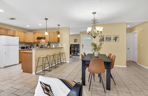 West San Antonio House | Private Pool ~ 6 Min to LAFB ~ Game Room ~ Firepit ~ Foosball Table ~ SeaWorld