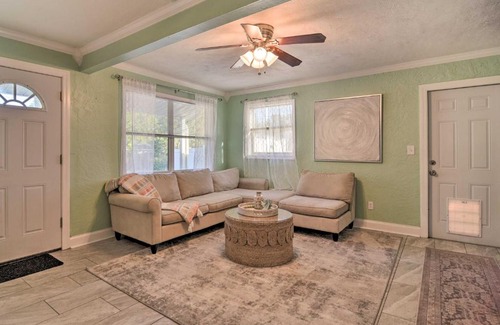 St. Petersburg - Clearwater House | Private Pool, 7 Mi to Spa Beach! Family Pastel Gem