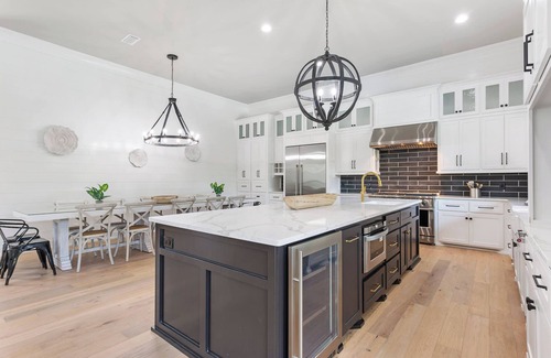 Gulf Pines House | Private Pool and Spa, Golf Cart, 2 Min to Private Beach - Island Oasis