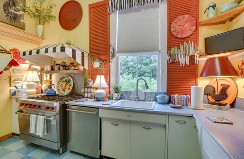 New Orleans House | Private Pool & Backyard: Lavish New Orleans Haven!